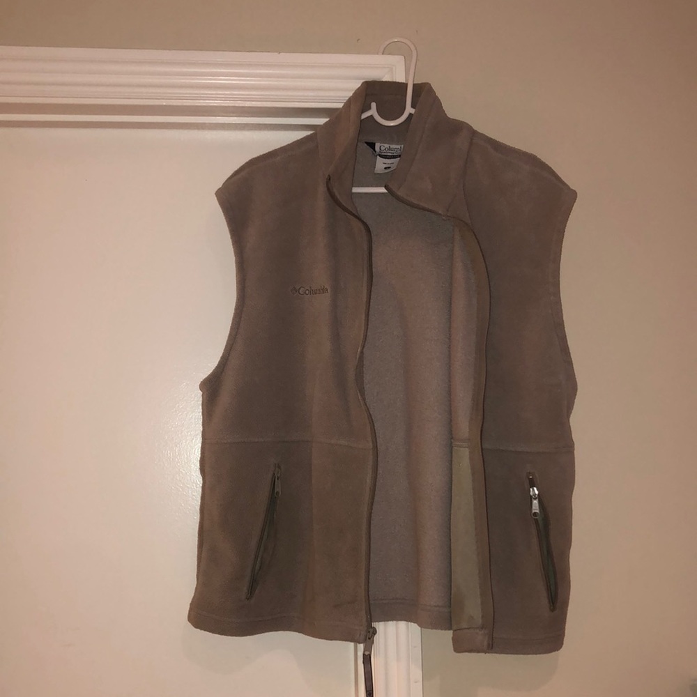 Columbia Sportswear, fleece vest.